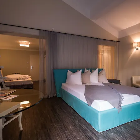 Thomsn & Hotel
