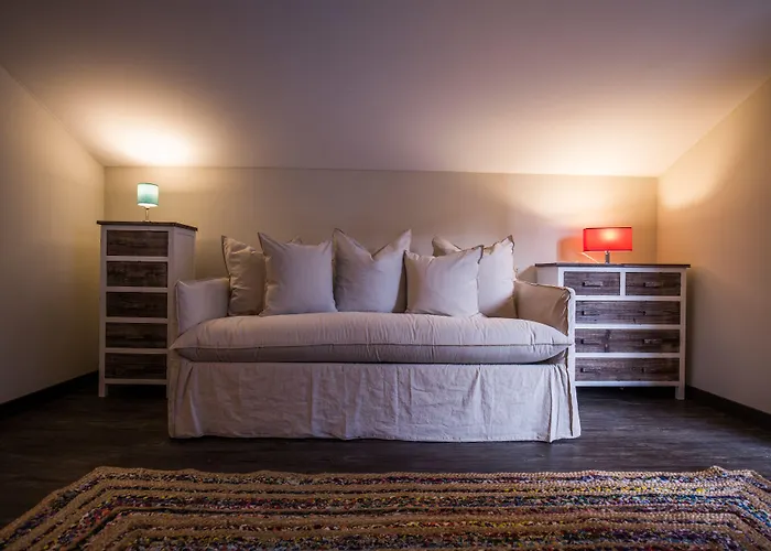 Hotel Thomsn & 3*