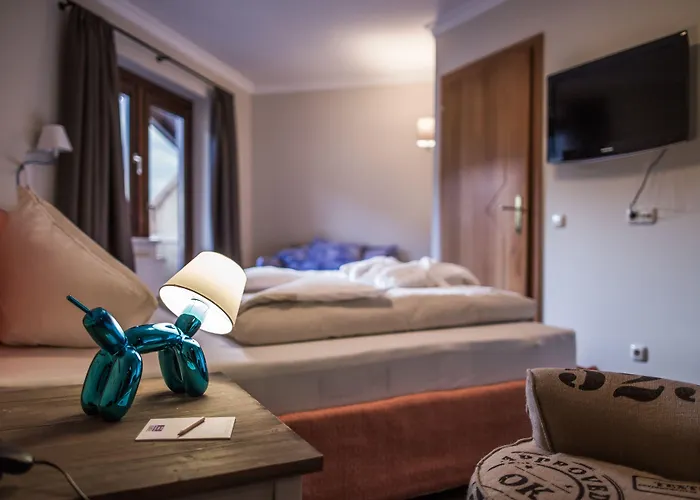 Thomsn & Hotel