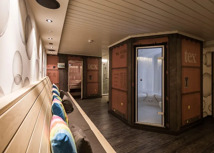 Thomsn & 3* Saalbach-Hinterglemm
