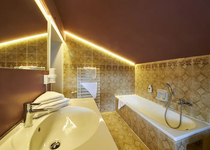 Hotel Thomsn & Saalbach-Hinterglemm