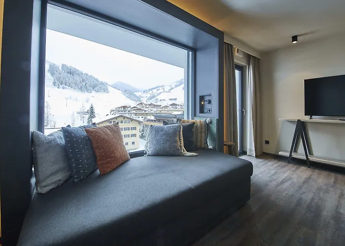 Hotel Thomsn & 3*