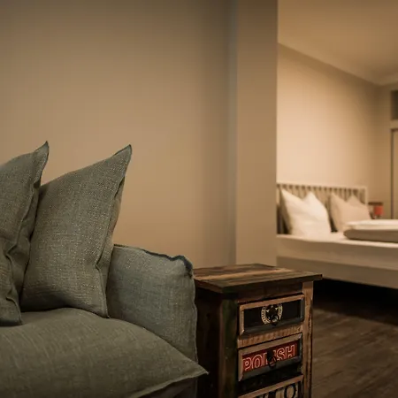 Thomsn & Hotel 3*