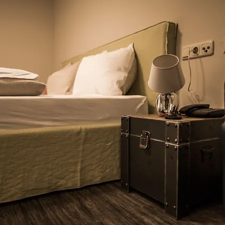 Thomsn & Hotel 3*