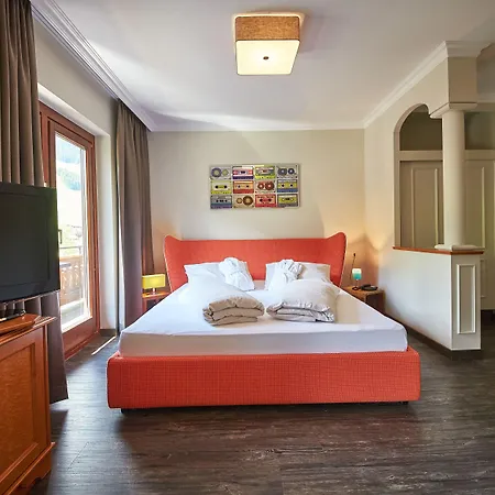 Thomsn & Saalbach-Hinterglemm