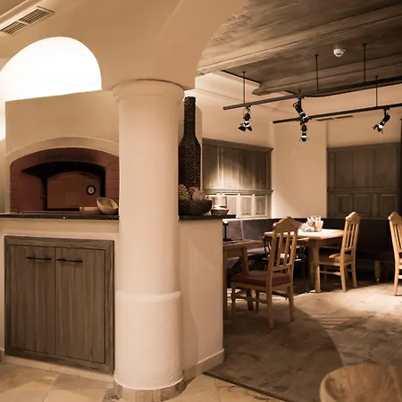 Thomsn & Saalbach-Hinterglemm