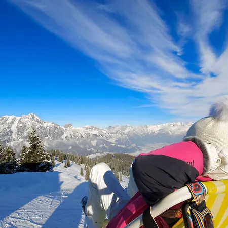 Hotel Thomsn & Saalbach-Hinterglemm