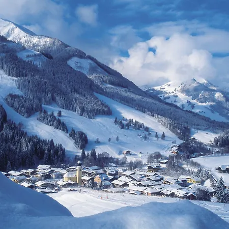 Thomsn & 3* Saalbach-Hinterglemm