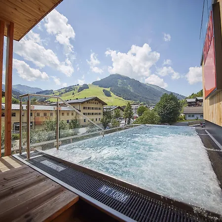 Thomsn & Hotell Saalbach-Hinterglemm