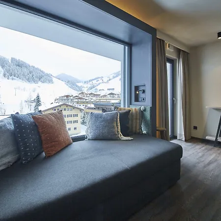 Hotel Thomsn & 3*