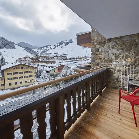 Thomsn & Hotell Saalbach-Hinterglemm