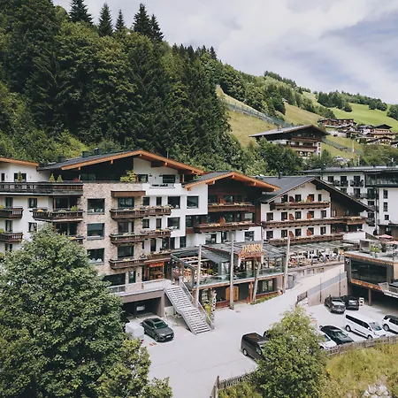 Thomsn & Hotel Saalbach-Hinterglemm